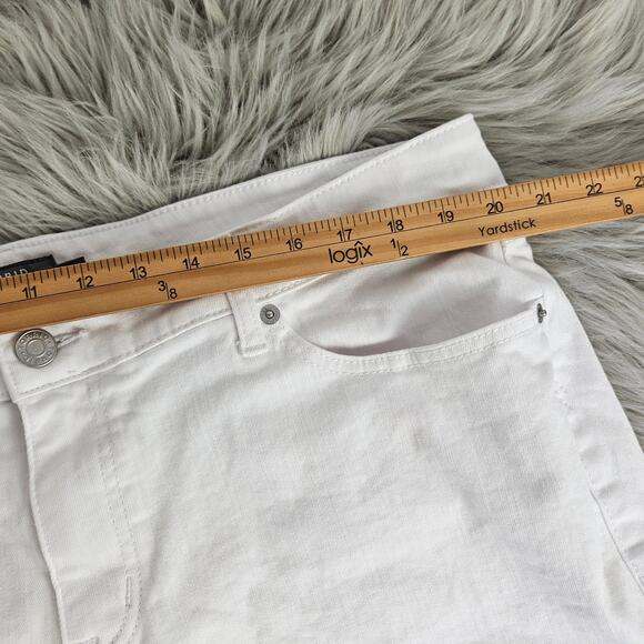 Torrid White Mid Rise Mid Shorts Size 20 Vintage Stretch Denim Cotton Blend - Picture 9 of 11